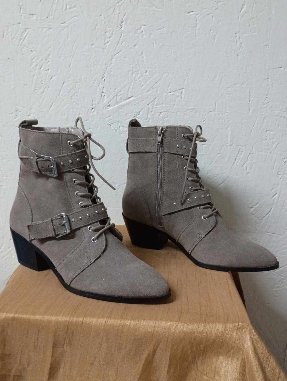 Kensie taupe real suede boot 7.5 new